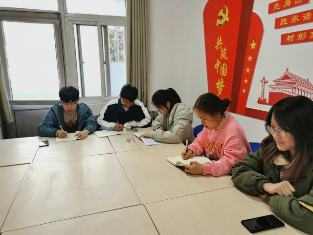 ded96788f7c64d9197181a8680a26910.jpg 44D4F850711CEAF148D1E2A6F3461071.jpg