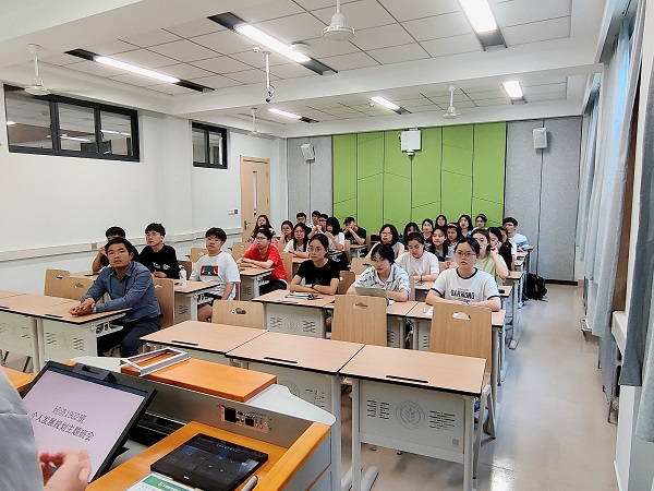 afe358fe6a6a4c9f92d1bac767ff4ccb.jpg 经济1902-2.jpg