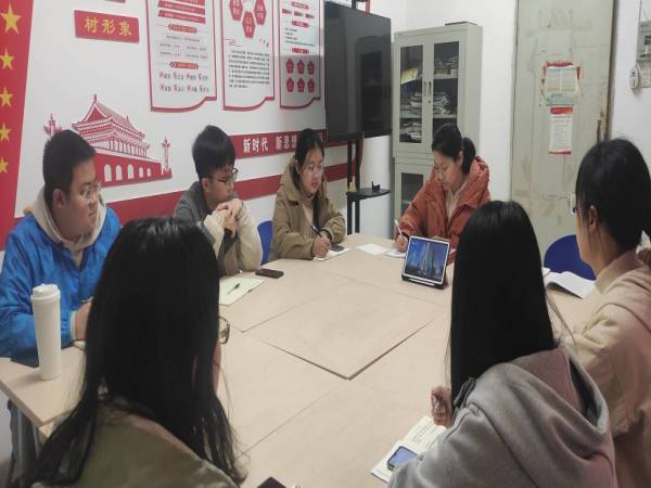 e66b18a7790f4c7c86df240a49bbfd21.jpg 党建进公寓52.jpg