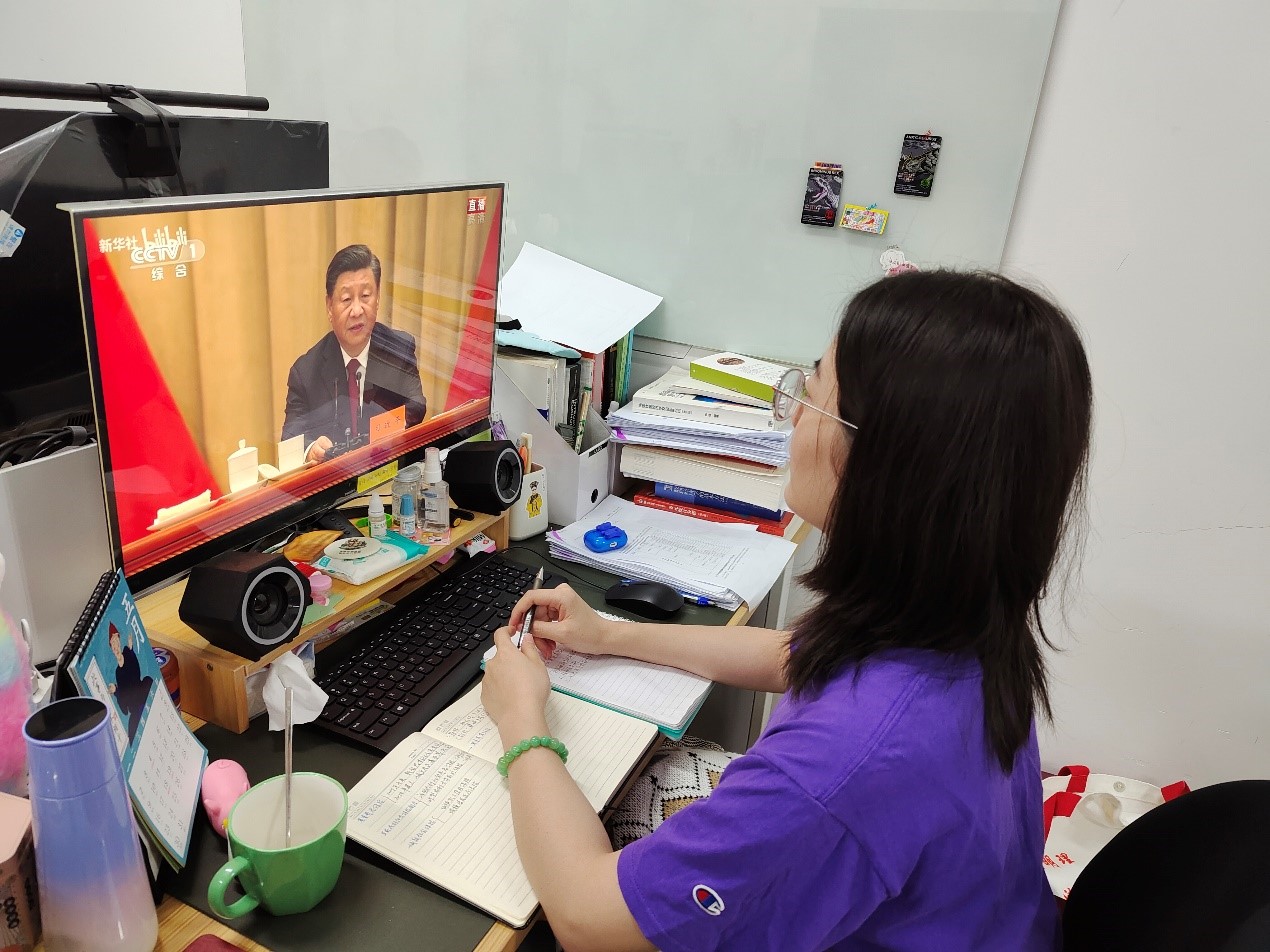 d18e81a6552c4fdb949e01675e535641.jpg d18e81a6552c4fdb949e01675e535641.jpg