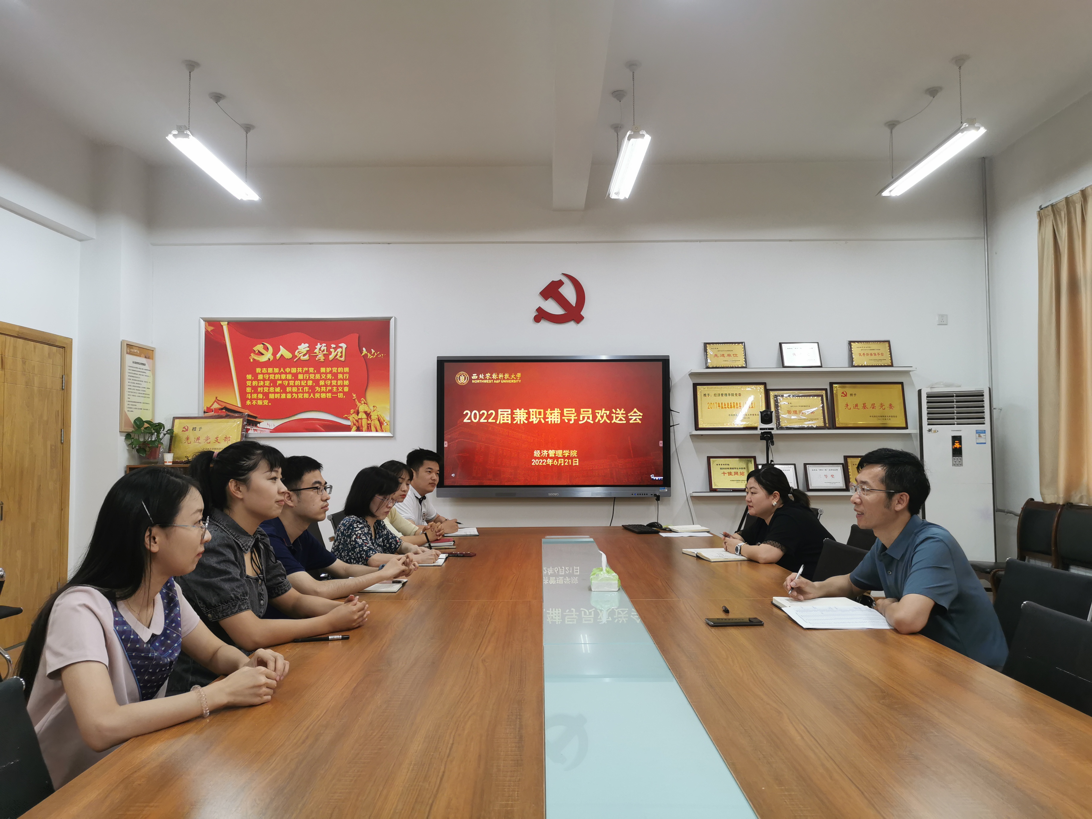 37828bbe5ca948419bb7de560f206f43.jpg 37828bbe5ca948419bb7de560f206f43.jpg