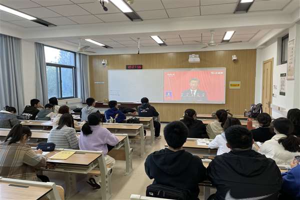 53d143b358354133a4ebc36d44dd8a3b.jpg E24AC04540C132D528083BFF742A061B_Jc.jpg